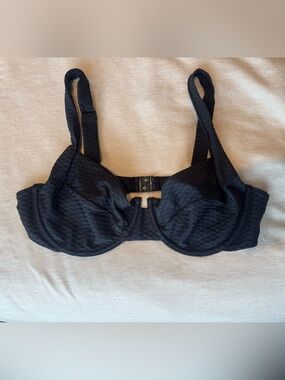 Black vetchy Laguna Bikini top X-Large